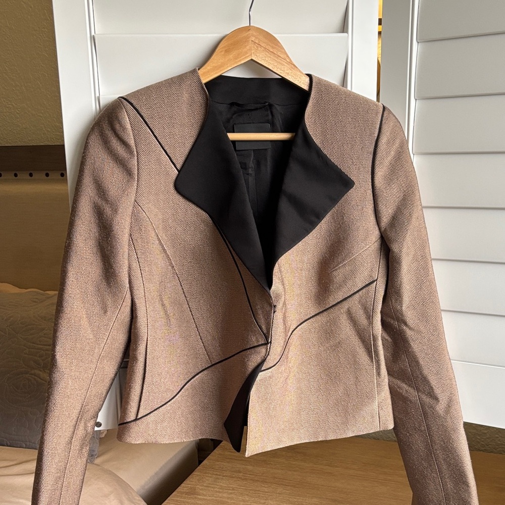 Akris Tan Geometric Evening Jacket with Black Trim